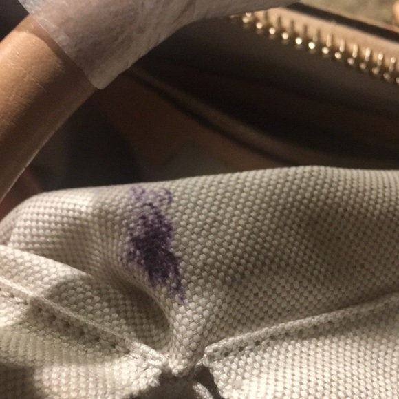 Gucci Diamante Shoulder Bag - Picture 9 of 12